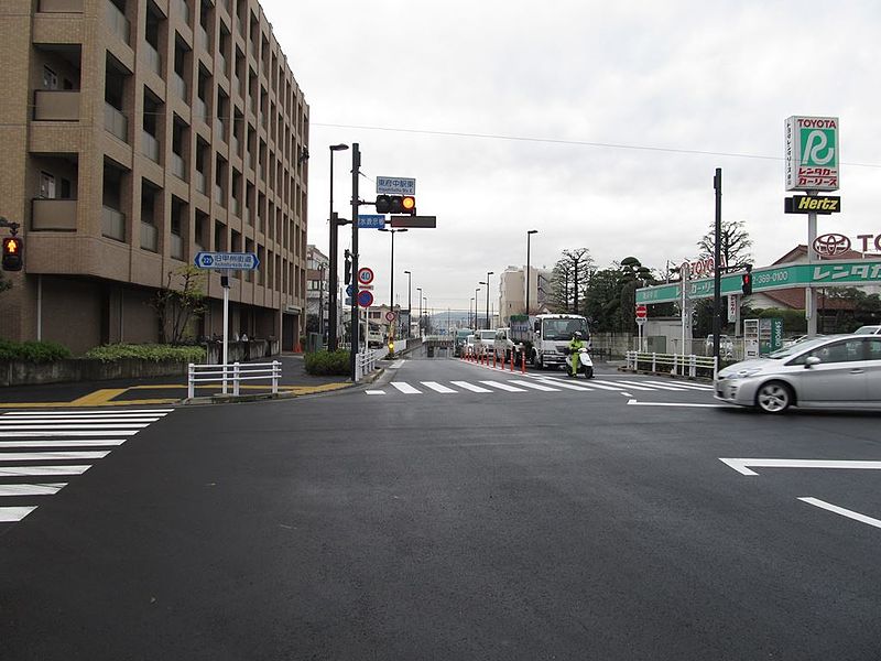 File:Higashi-fuchu.higashi.sig.jpg