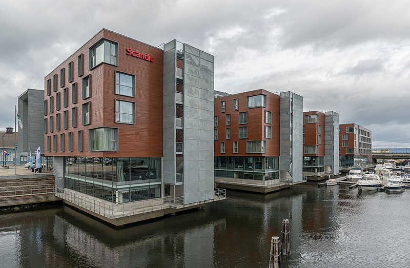 File:Hotel Scandic Nidelven, Trondheim, Southeast view 20150605 1.jpg