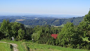 Kilátás a Höchst-től a Deggenhausertal felett a Bodeni-tóig