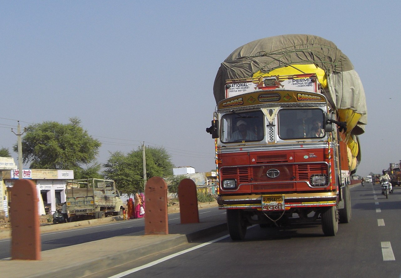 File:Indian truckFull loaded.JPG  Wikimedia Commons