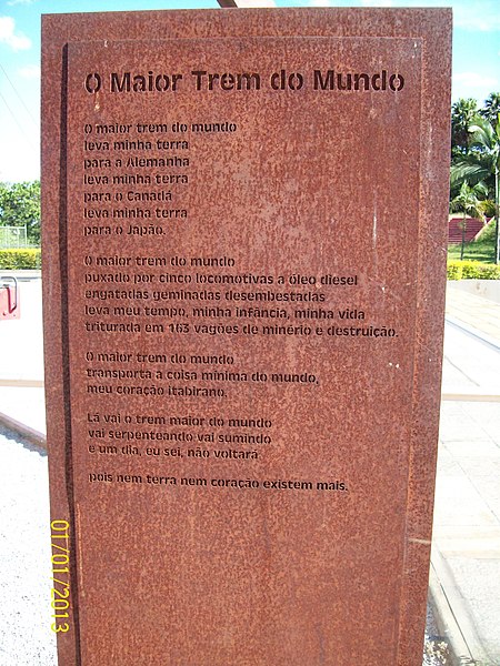 File:Itabira MG Brasil - "O Maior Trem do Mundo" Poema de Drumond - panoramio.jpg