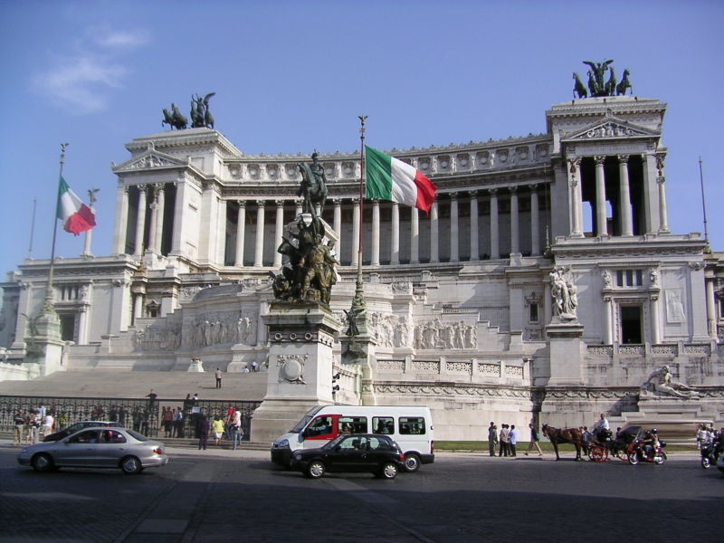 File:Italien Rom Vittorio Emmanule Monument Front.jpg