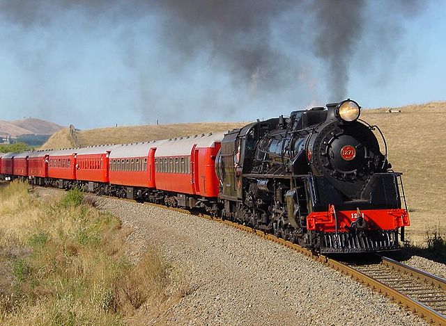 JA1271 with excursion consist climbing the Opapa incline in New Zealand