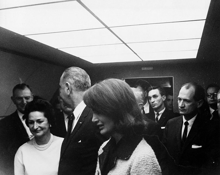 File:JFK Presidential Library - Swearing-in ceremony aboard Air Force One LBJ as President (11).jpg