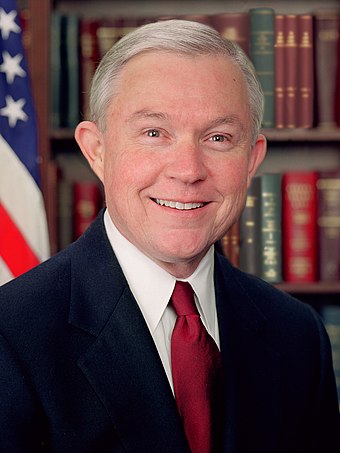 Official photo of Sessions as Senator, 2004