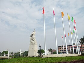 Jinjiang - Lvzhou Park monument - DSCF8730.JPG