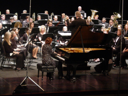 Julie Giroux at the Piano performing her work Cordoba at Houston, Texas in 2010..png