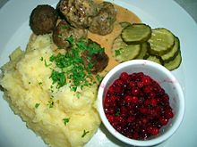 Swedish meatballs served with a side of lingonberry jam Koettbullar stockholm2006.jpg