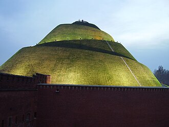 Kosciuszko Mound Krakow 2006 195.jpg