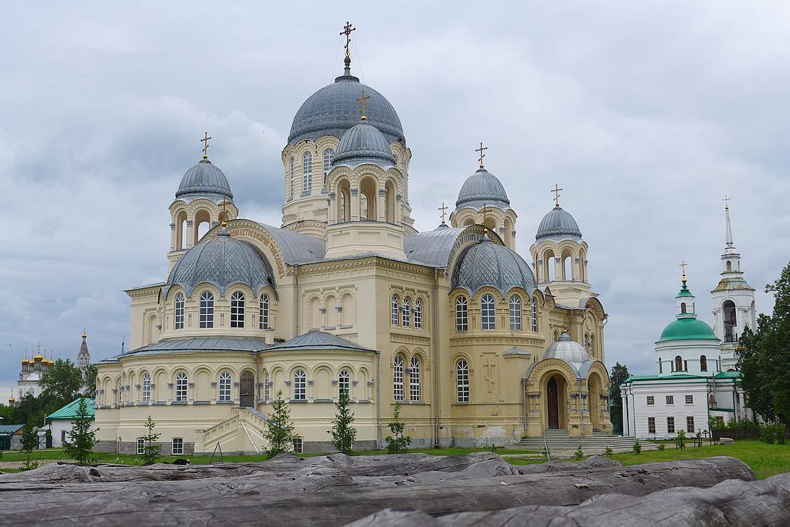 крестовоздвиженский храм в верхотурье