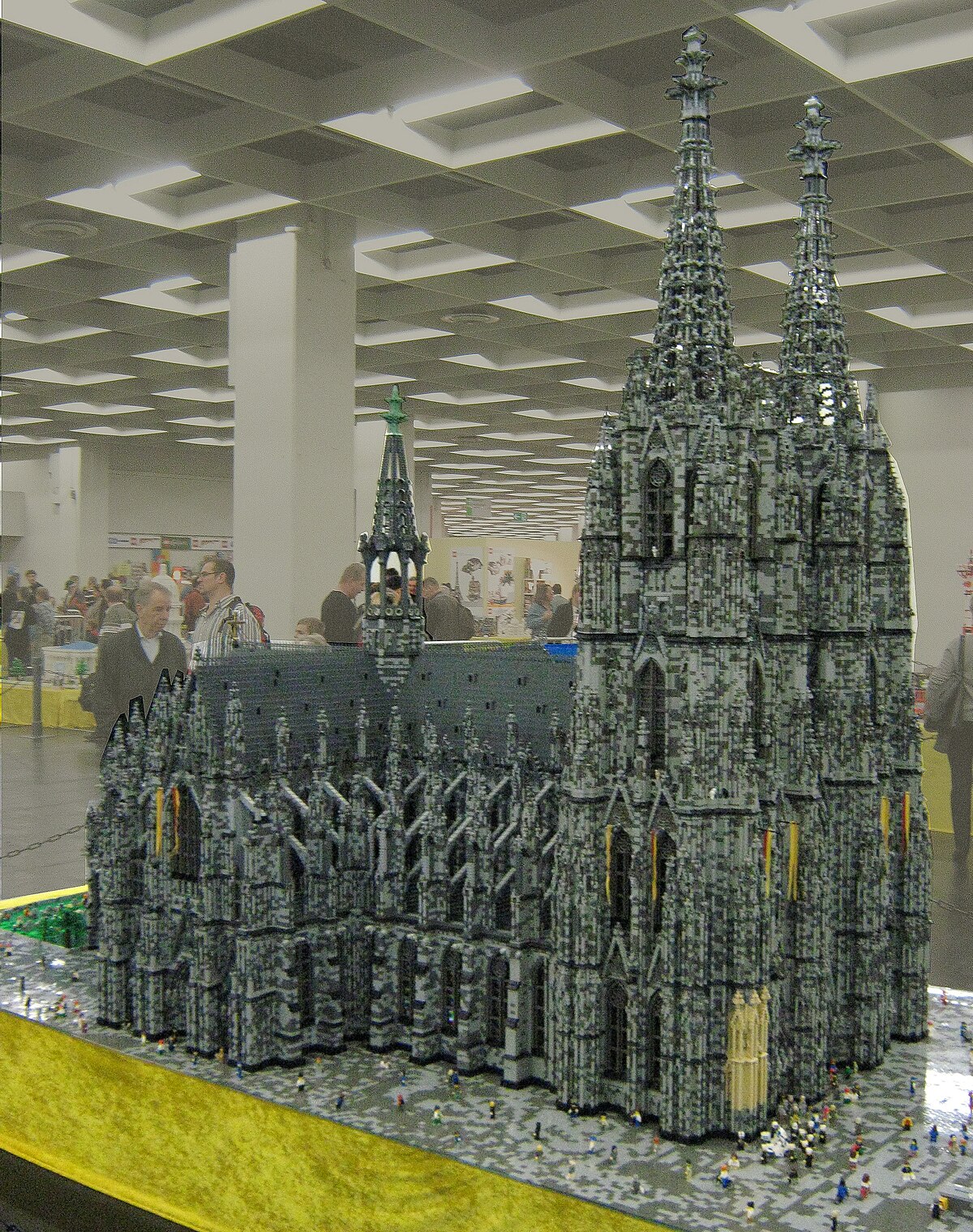 Datei:LEGO Kölner Dom 4.jpg – Wikipedia