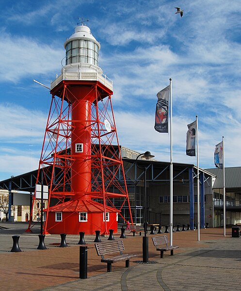 File:Lighthouse at Port Adelaide.JPG