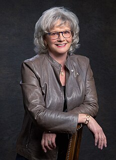 <span class="mw-page-title-main">Linda Schuyler</span> English-born Canadian television producer