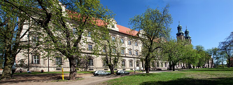 File:Lubiąż Abbey 01 (js).jpg