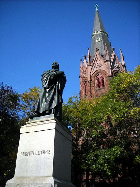 File:Luther Place Memorial Church - Martin Luther statue.jpg