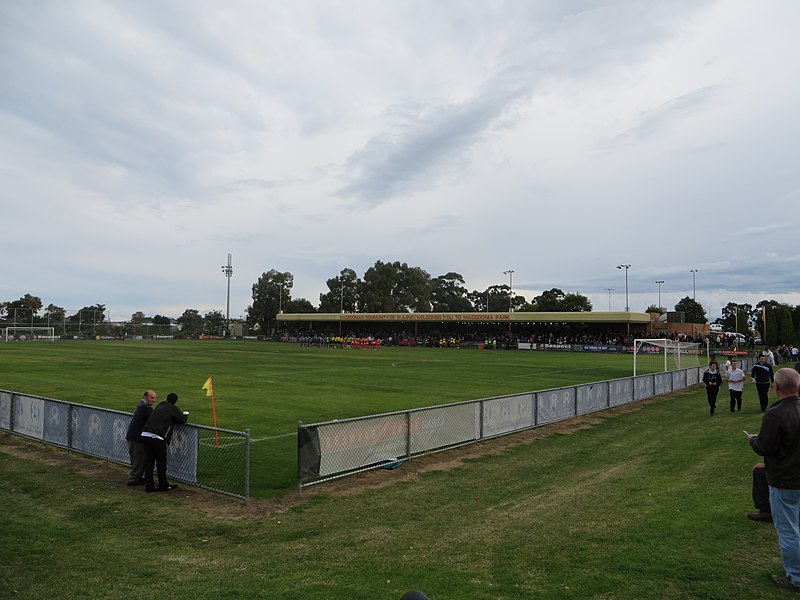 File:Macedonia Park Stirling.jpg