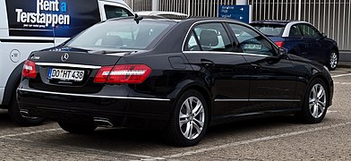 Sedan (standard wheelbase) (W212, pre-facelift)