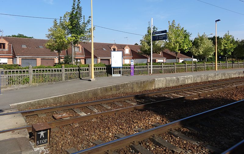 File:Meurchin - Gare de Meurchin (02).JPG