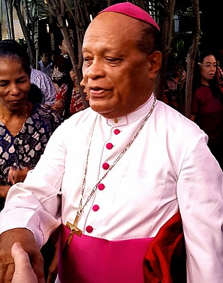 <span class="mw-page-title-main">Franciscus Kopong Kung</span> 21st-century Indonesian Catholic bishop