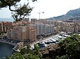 En Principauté de Monaco, le port de Fontvieille et le quai Jean-Charles Rey.