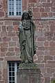 Français : Statue de Sainte Odile dans le jardin du cloître