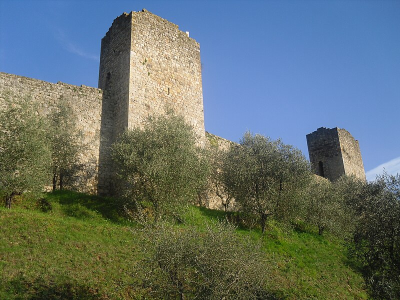 File:Mura di Monteriggioni 1.jpg