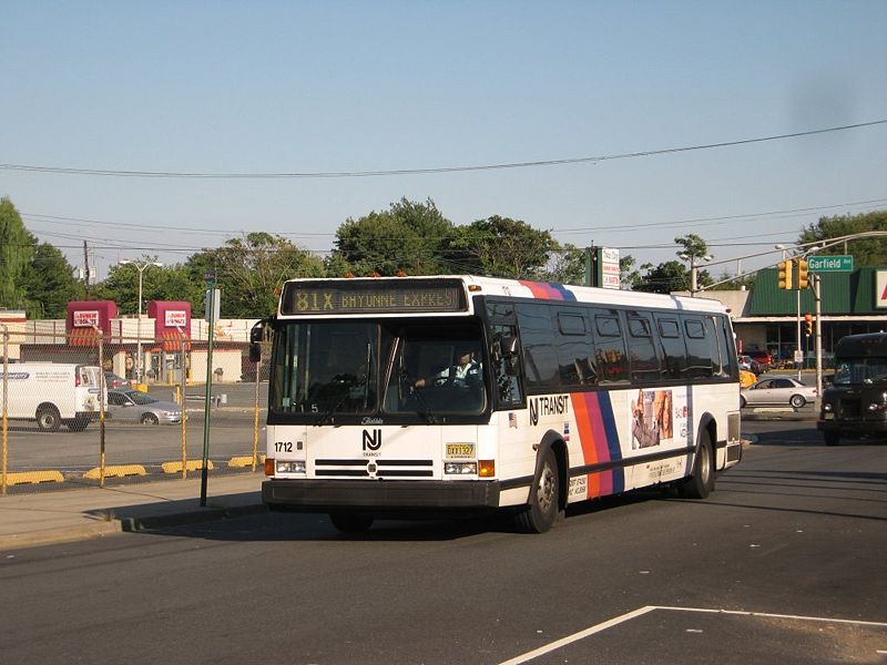 File:NJ Transit Flxible Metro-B 1712.jpg