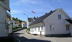 Road through Nevlunghavn
