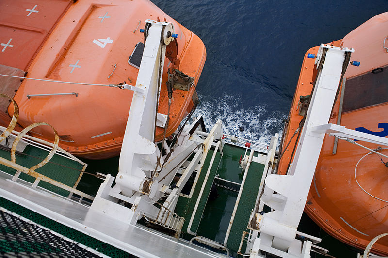 File:New Zealand - Lifeboats in a ferry - 8935.jpg