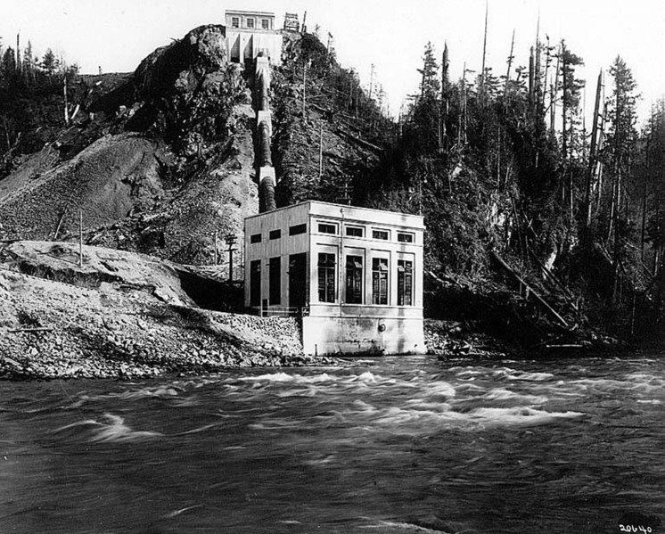 File:New power plant below Snoqualmie Falls, Seattle-Tacoma Power Co, 1911 (CURTIS 1176).jpeg