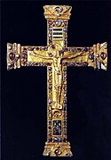 Ottonian processional crucifix, 10th century Essen cathedral.