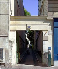 Passage privé au no 71 où vécurent les écrivains Valery Larbaud et James Joyce entre les deux guerres.