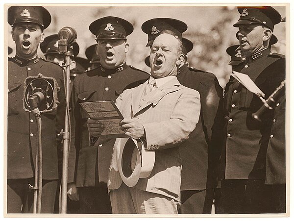 Peter Dawson singing with New South Wales police in the 1930s