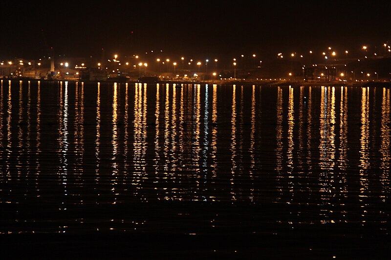 מפרץ אילת בלילה