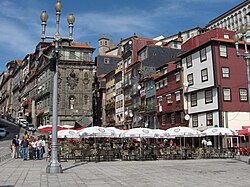 Porto, Praça da Ribeira (32).jpg
