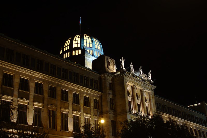 File:Praha, Staré Město, Ministerstvo průmyslu a obchodu.jpg