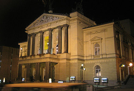 The State Opera in Prague Praha Statni Opera 2003.jpg