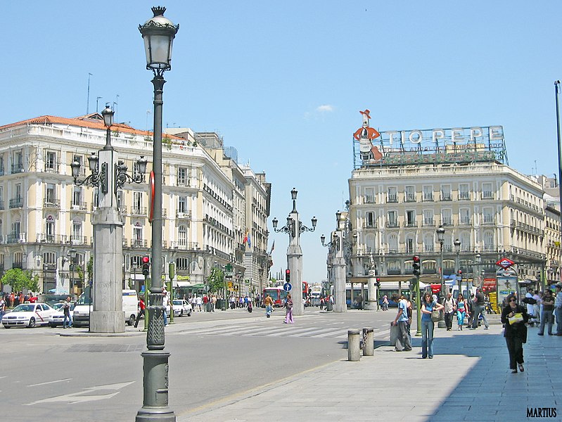 File:Puerta del Sol (Madrid) 01.jpg