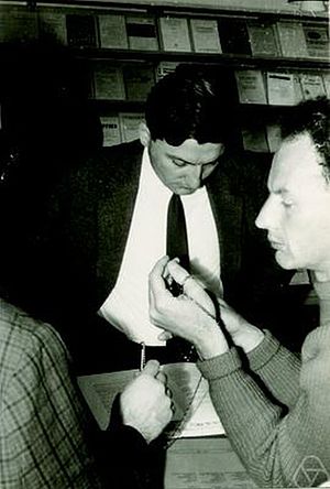 애덤스 (右), 디터 푸페(左)와 함께, 1962년 오르후스에서
