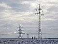 [1a] verschiedene Ausleger an Strommasten