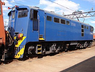 No. E1102 in Spoornet blue with outline numbers at Ladysmith, 5 August 2007