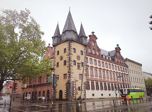 Saalhof mit Renten(Zoll)turm