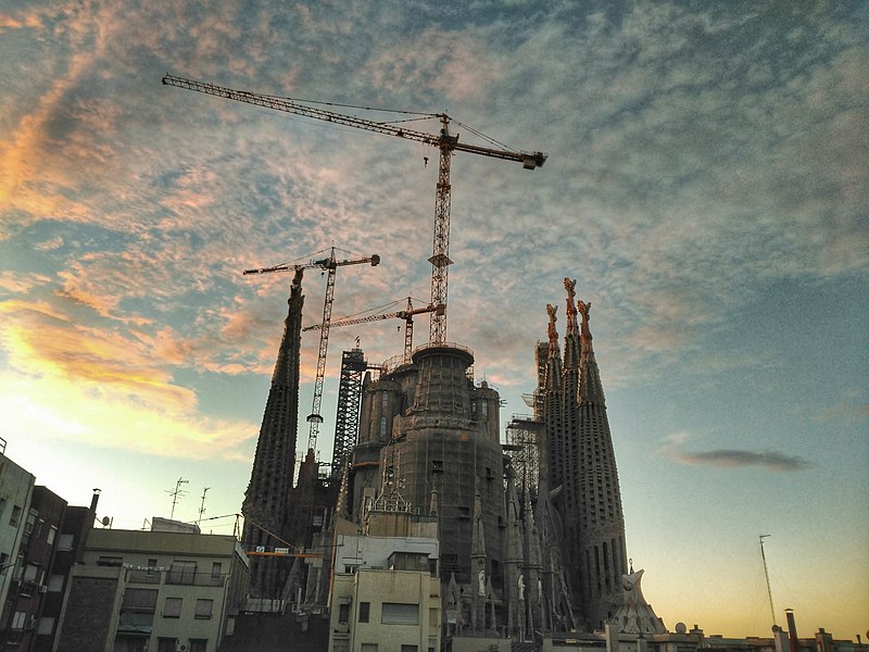 File:Sagrada Familia 8.jpg