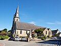 L'église paroissiale : vue extérieure d'ensemble côté sud-ouest.