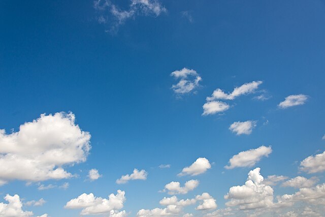 File:Bed of soft clouds.jpg - Wikimedia Commons