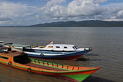 Salah satu kapal yang sandar di pelabuhan di dekat Selat Sebatik