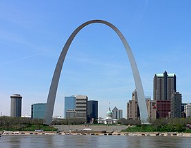 St Louis Gateway Arch.jpg