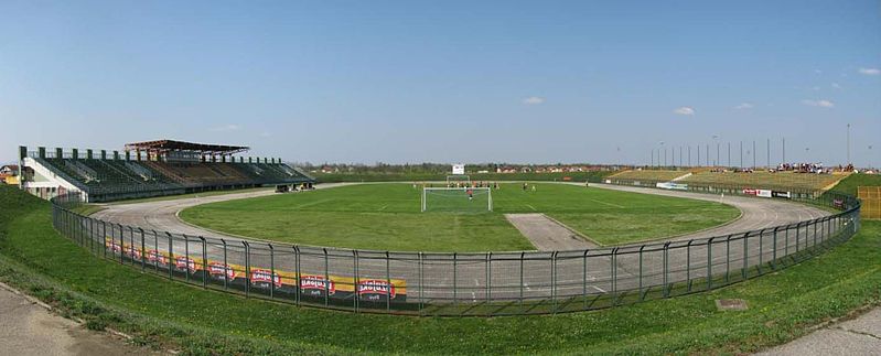 File:Stadion NK Radnik Velika Gorica.jpg