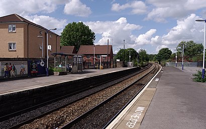 How to get to Stapleton Road Railway Station with public transport- About the place