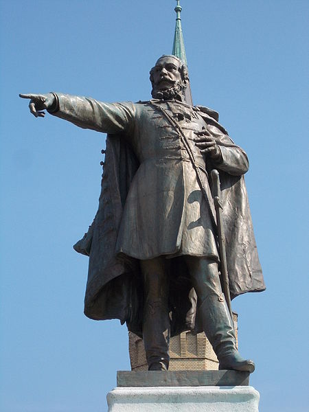 File:Statue of Lajos Kossuth (1902). - Szabadság Sq., Cegléd, Hungary.JPG